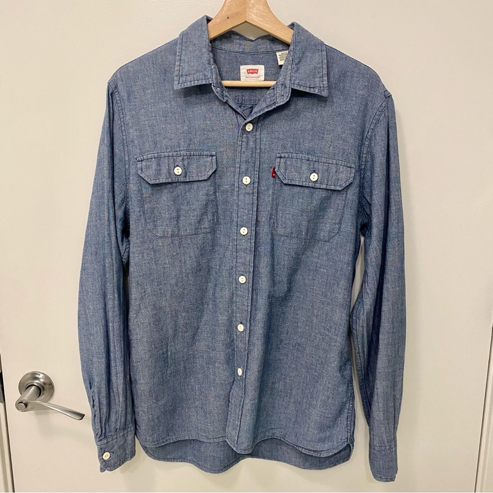 LEVI’S | Men’s Button Down Shirt with Front Pockets